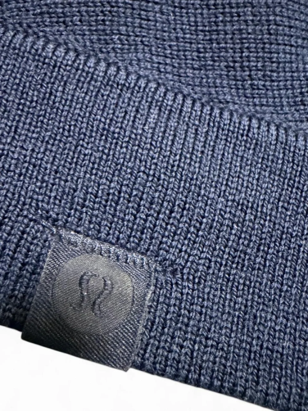 lululemon athletica Men’s Classic Navy Crewneck Pullover